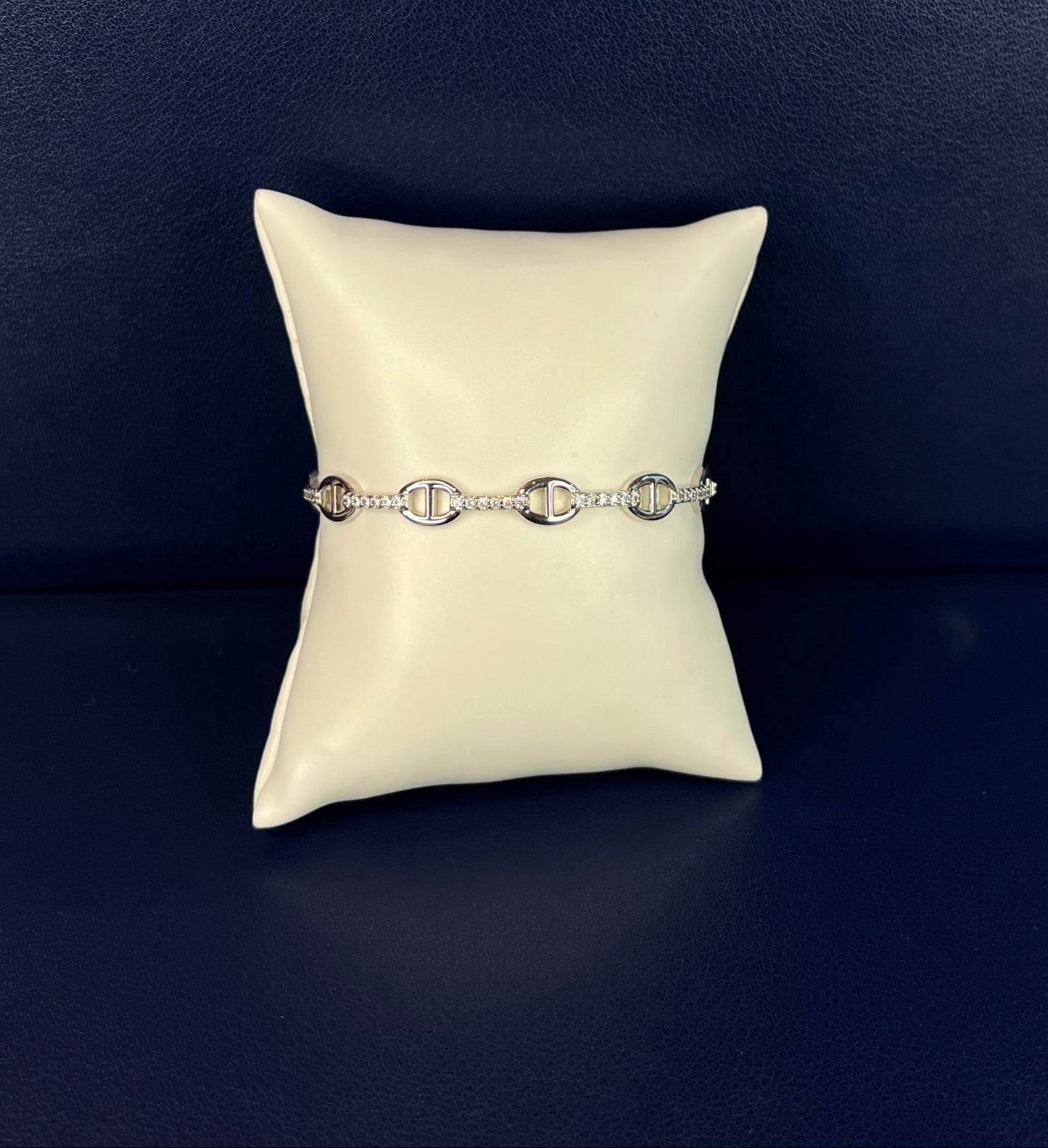 Mini Anchor Chain Cuff