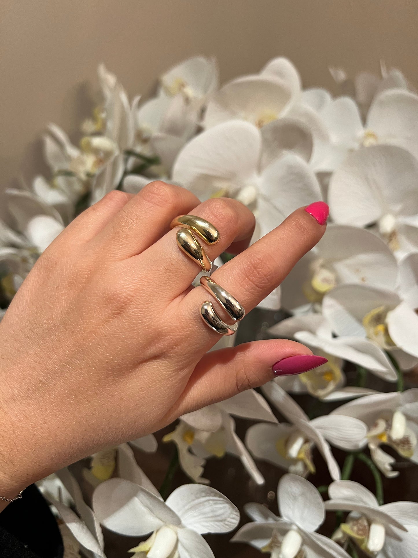 The Hug Ring