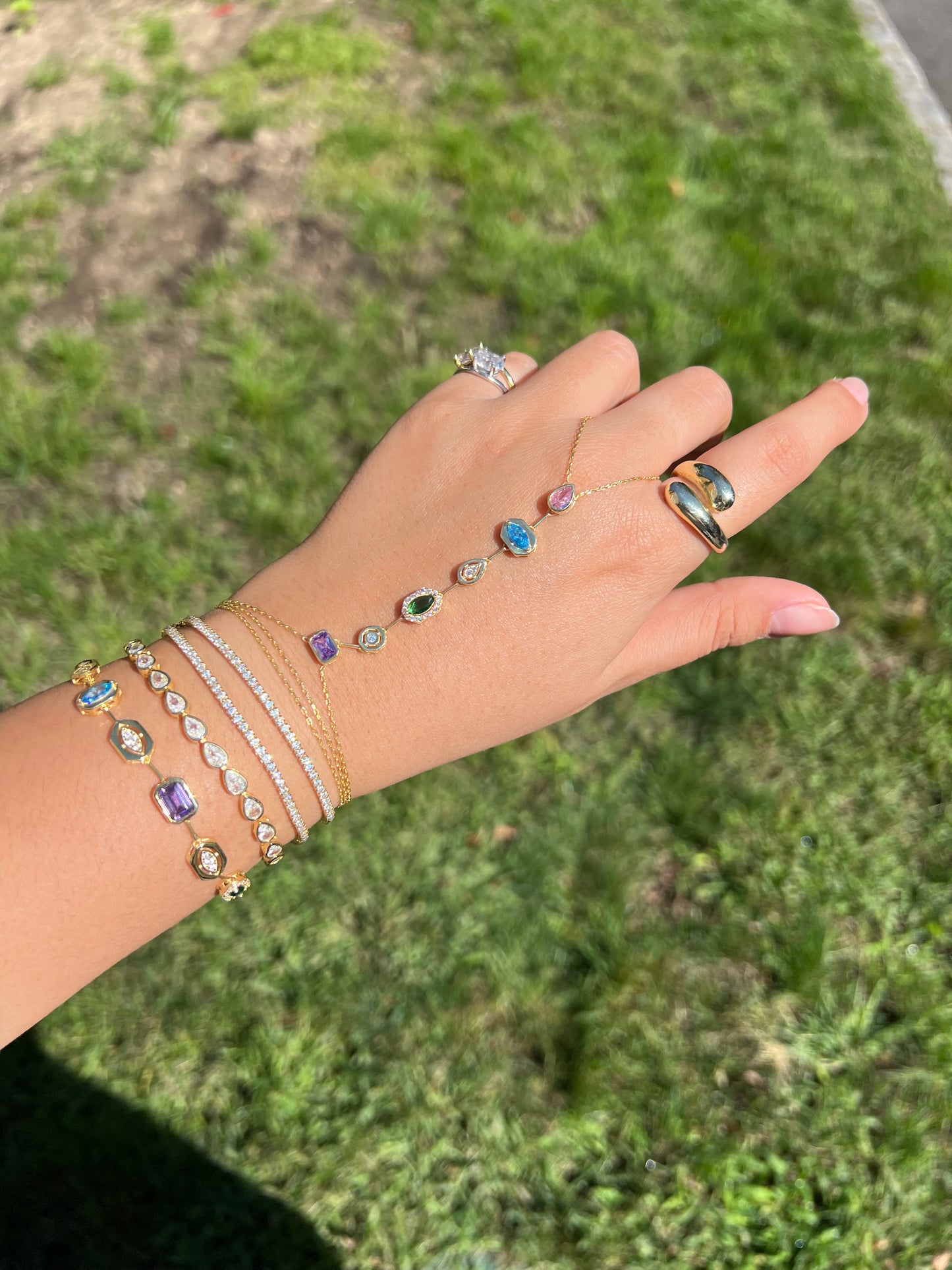 Glamour Path Hand Chain 2.0